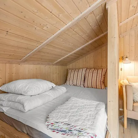 Vilmar - 250m From The Sea By Interhome